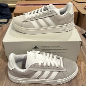 Adidas grand court alpha grey